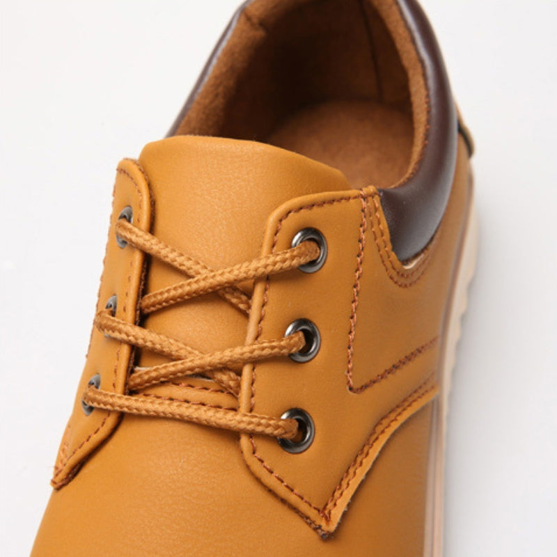 Luxury breathable sneakers